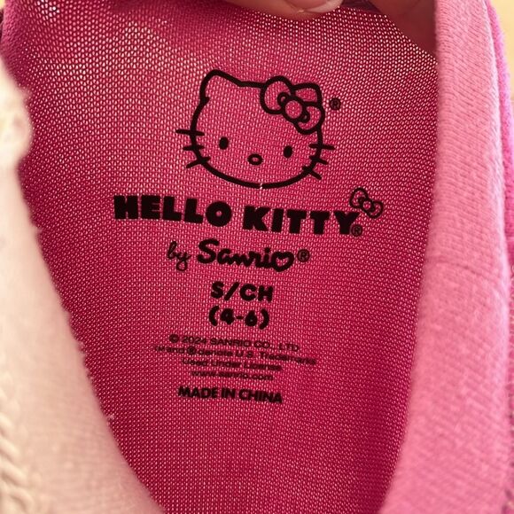 NWT Hello Kitty Pink Long Sleeve Pajama Tee - Picture 2 of 8
